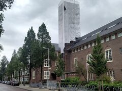 toren in de steigers