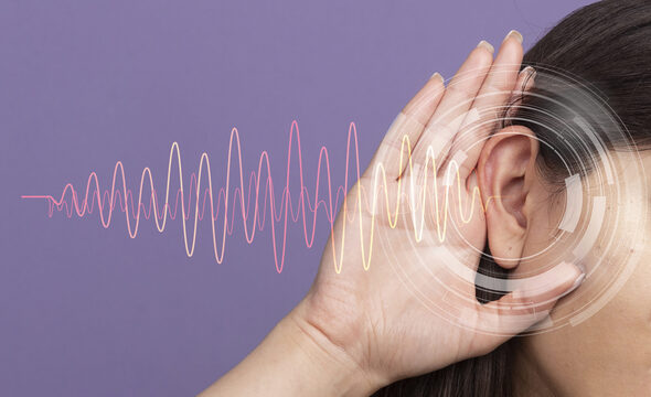 persoon-met-gehoorproblemen